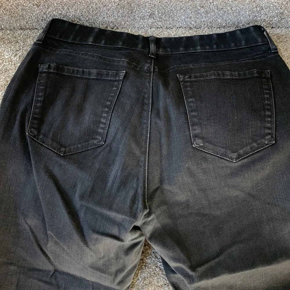 GV Black Curvy Skinny All Around Slimming Mid Rise Jeans - Picture 7 of 8